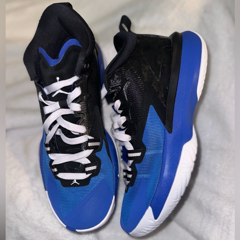 Nike Jordan Zion 1 Mens Trainers Sneakers 7Y